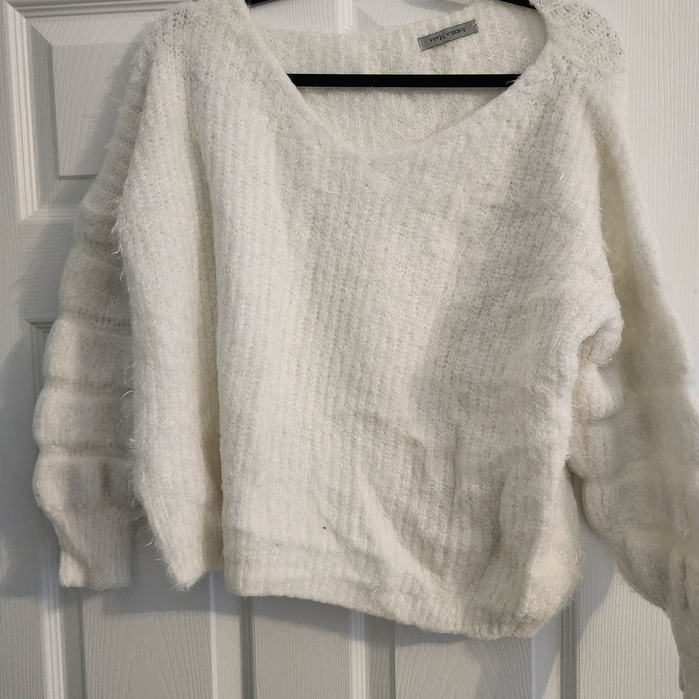 Forever 21 Soft White V-Neck Sweater
